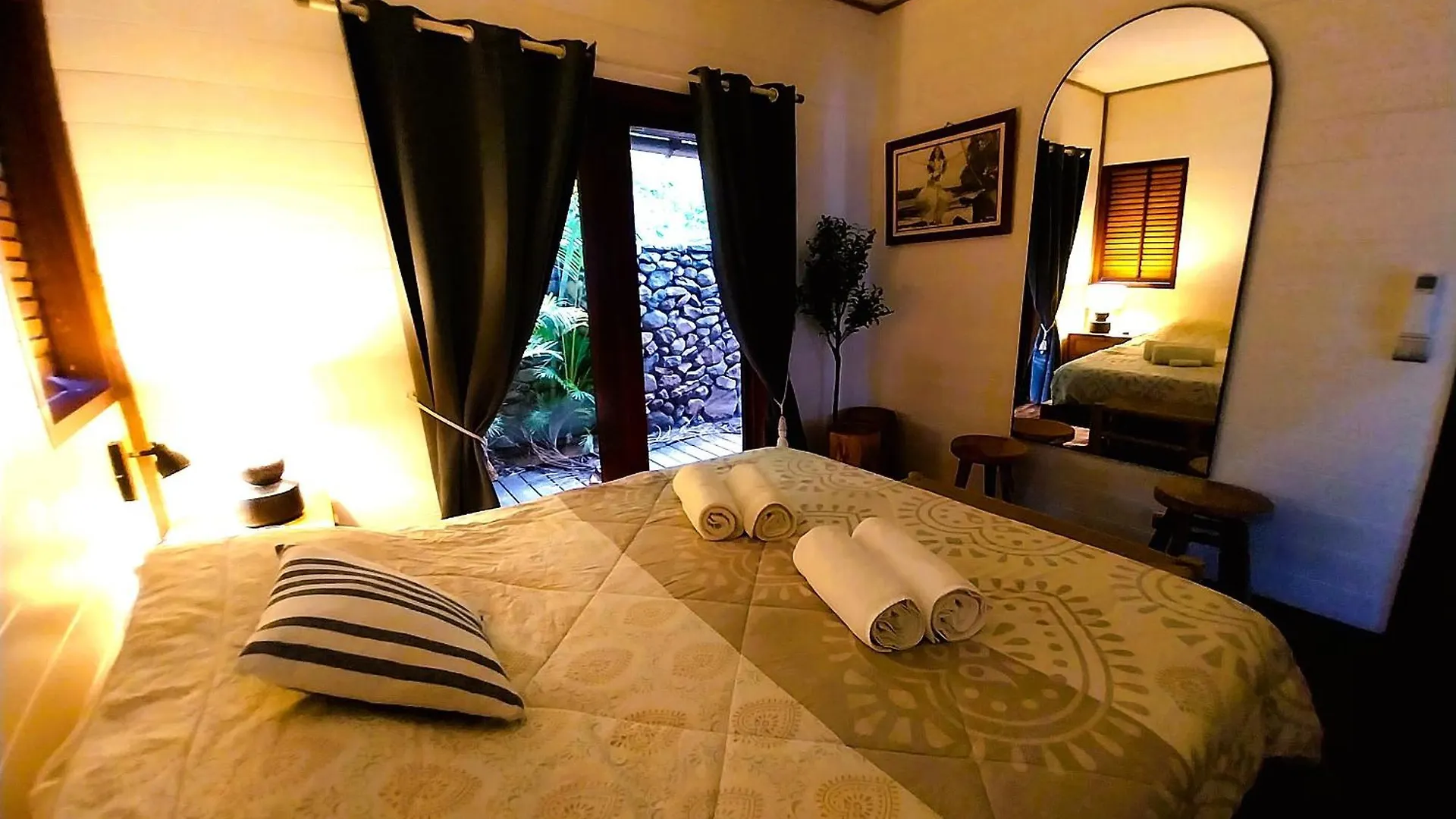 Moorea - Villa Ana Mua Папетойя
